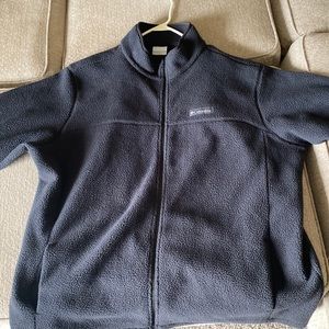Columbia Fleece Fuzzy Zip Up Jacket.
